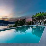 Skopelos Villa Rentals 别墅 斯科派洛斯