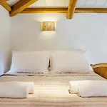 Skopelos Villa Rentals *