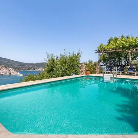 Villa Nina Skopelos- Private Pool - Magnificent Views Skopelos Town