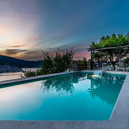 Nina Skopelos- Private Pool - Magnificent Views Villa Skopelos Town